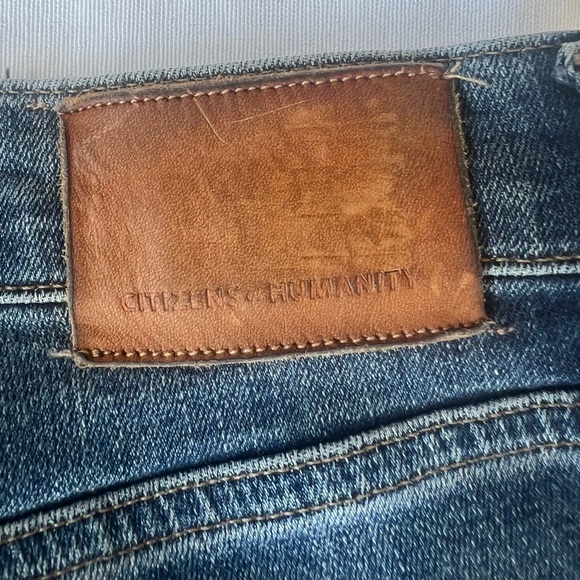 Citizens of Humanity Mid Rise Rocket Ankle Jean. Size 28. - Picture 4 of 5